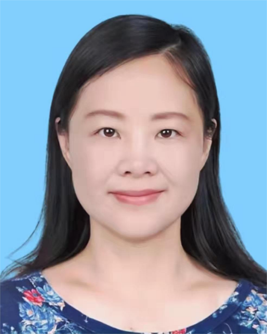 李灿